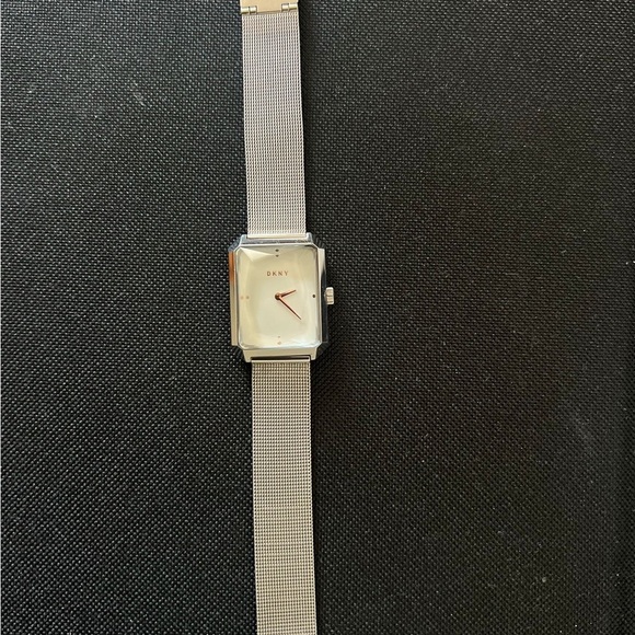 DKNY  Silver Mesh Women’s Band Watch - Picture 1 of 3